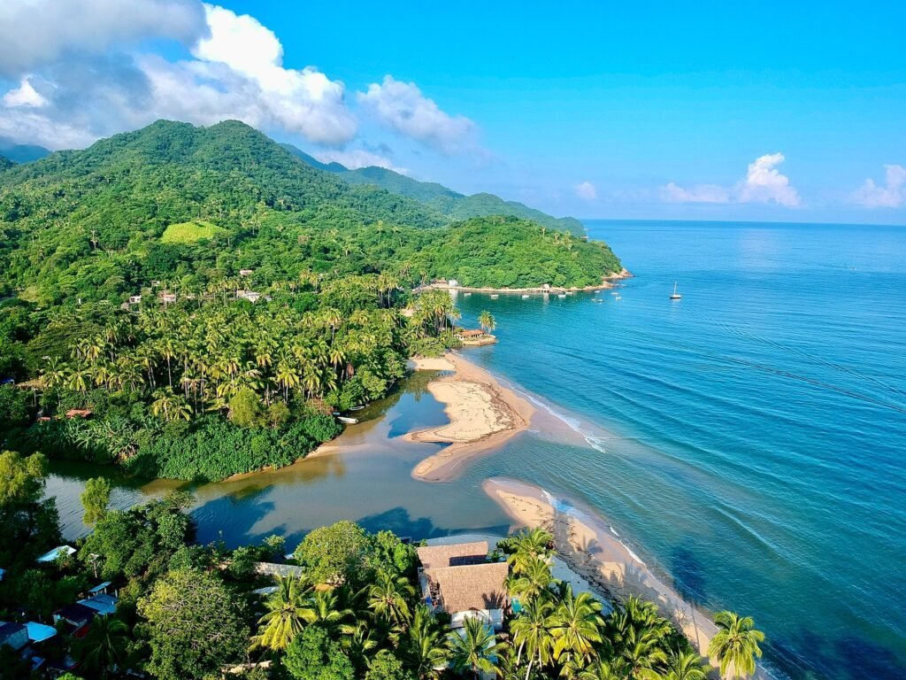 surfing in quimixto close to puerto vallarta