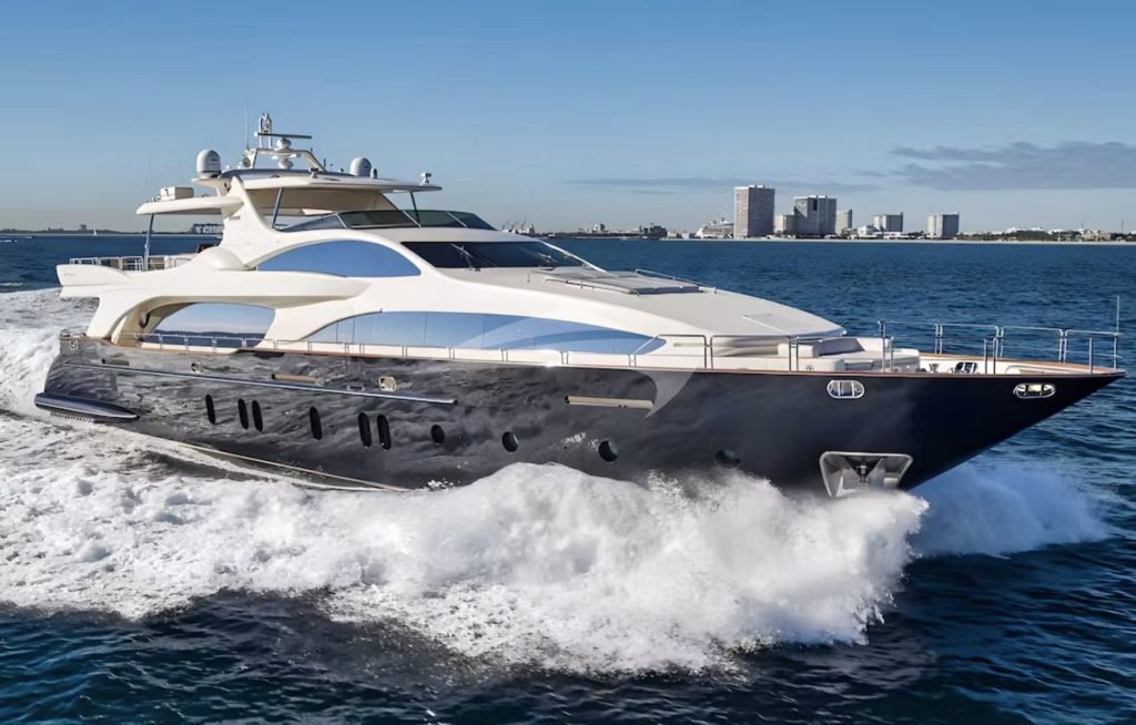 105' Azimut Luxury Yacht